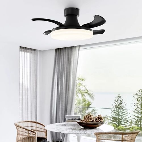 Panneau de plafond avec ventilateur lampe circulaire et design moderne, vue intérieure d’un balcon lumineux. ventilation naturelle sans vmc